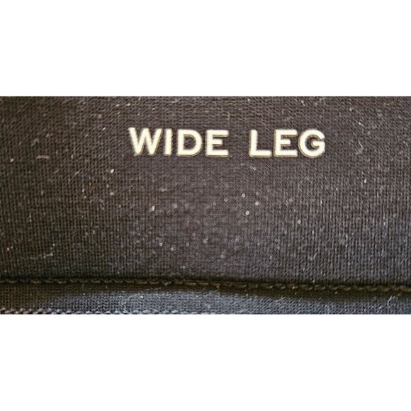 St. John's Bay Woman Size L Wide Leg Pull On Pants Pockets Minimalistic Staple - Picture 3 of 6